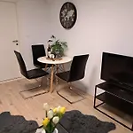 Apartment Studio Apartman Maris